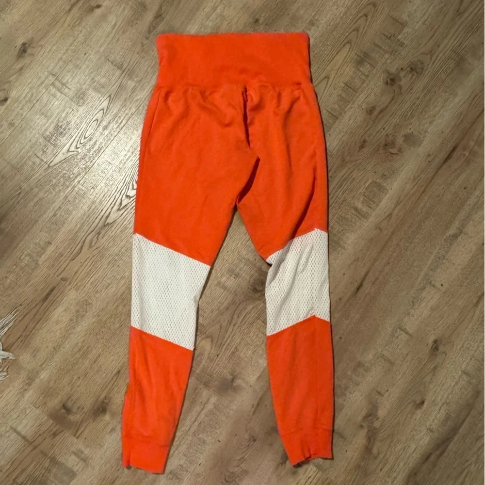Nike Sportswear Essential Mesh Legging Jogger Pants Orange White Size M - Picture 8 of 8
